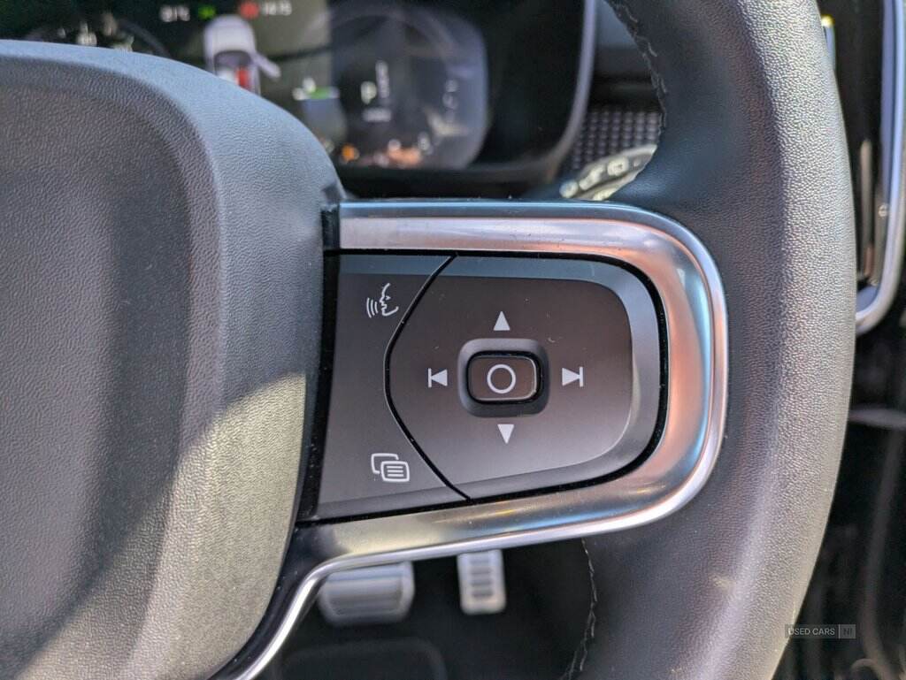Mar 2022 Volvo XC40 1.5 T5 Recharge PHEV R DESIGN Pro 5dr Auto