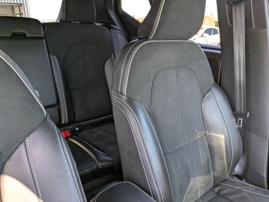 Mar 2022 Volvo XC40 1.5 T5 Recharge PHEV R DESIGN Pro 5dr Auto