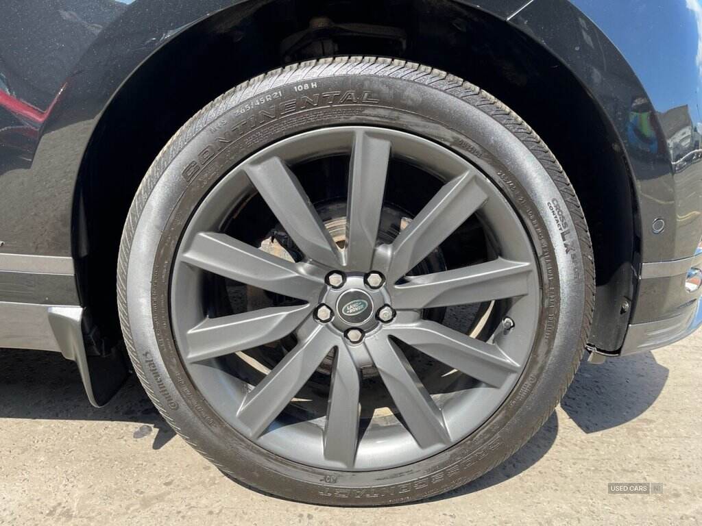 Mar 2019 Land Rover Range Rover Velar 2.0 D240 R-Dynamic HSE 5dr Auto