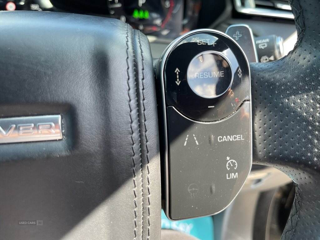 Mar 2019 Land Rover Range Rover Velar 2.0 D240 R-Dynamic HSE 5dr Auto