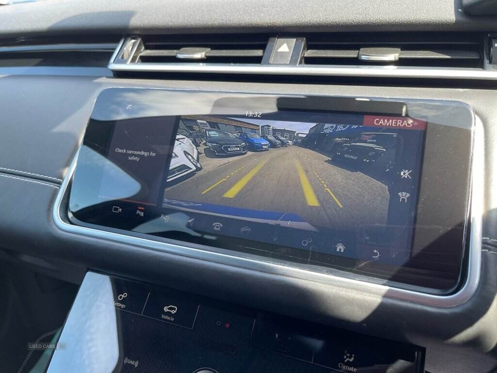Mar 2019 Land Rover Range Rover Velar 2.0 D240 R-Dynamic HSE 5dr Auto