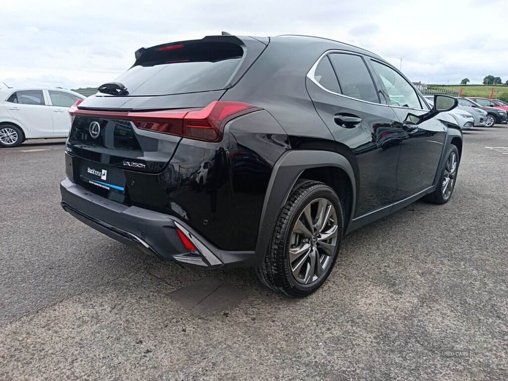 May 2023 Lexus UX 250h 2.0 F-Sport Design 5dr CVT