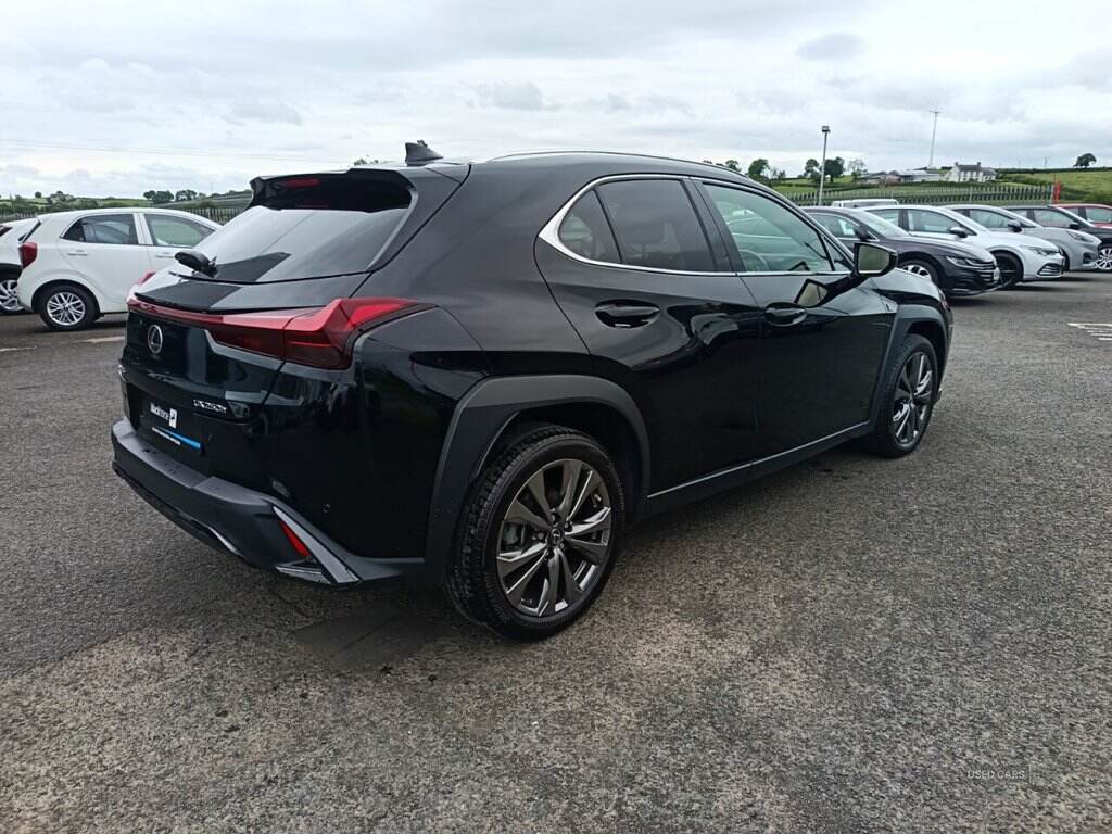 May 2023 Lexus UX 250h 2.0 F-Sport Design 5dr CVT