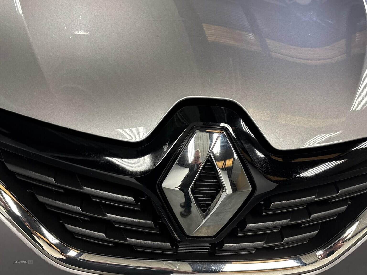 Apr 2022 Renault Captur 1.0 Tce 90 Iconic Edition 5Dr