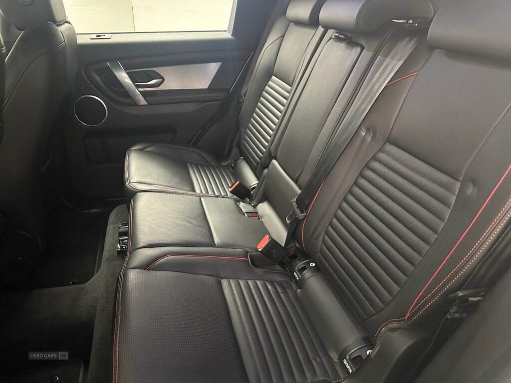 Sep 2021 Land Rover Discovery Sport 1.5 P300e R-Dynamic SE 5dr Auto [5 Seat]