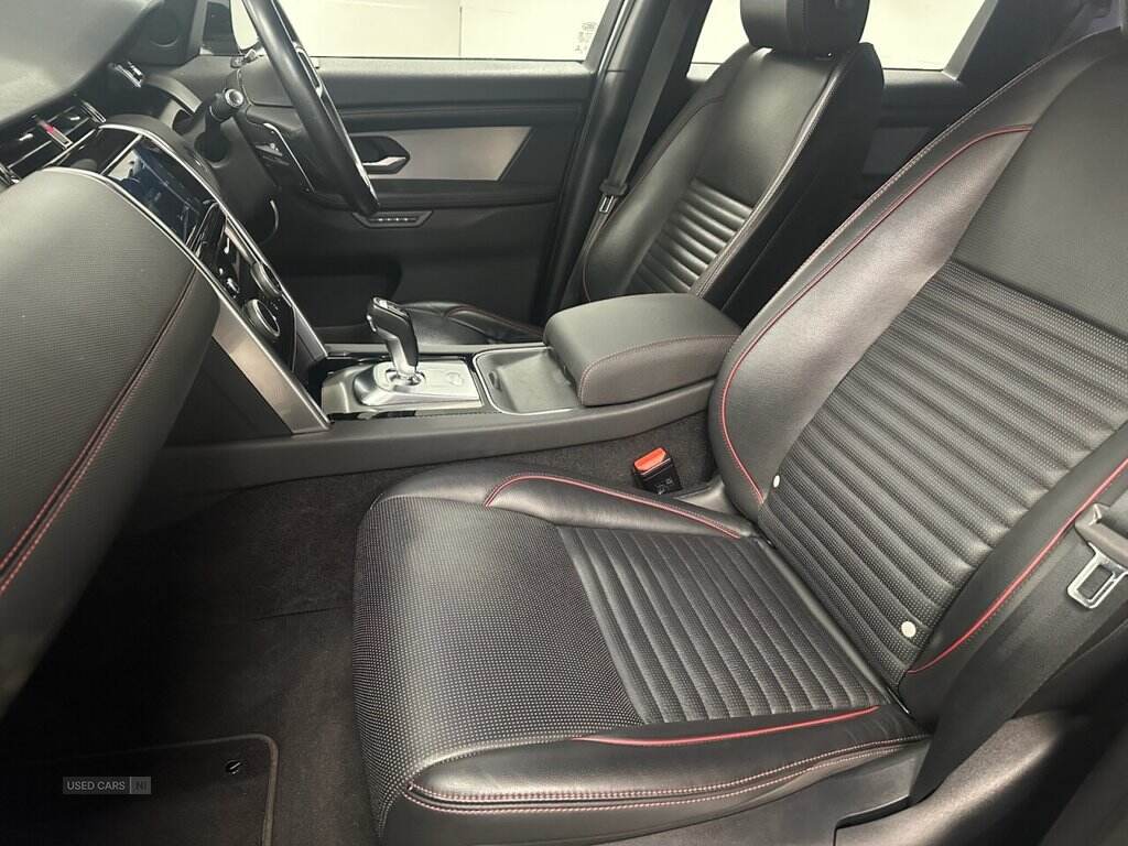 Sep 2021 Land Rover Discovery Sport 1.5 P300e R-Dynamic SE 5dr Auto [5 Seat]