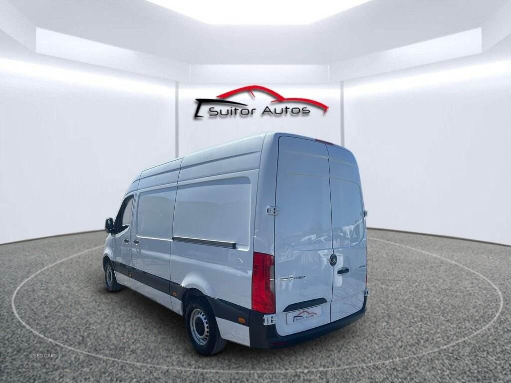 Jul 2022 Mercedes-Benz Sprinter 3.5t H2 Progressive Van