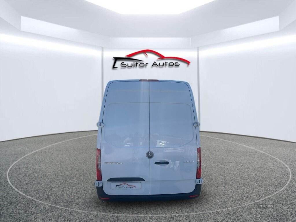 Jul 2022 Mercedes-Benz Sprinter 3.5t H2 Progressive Van
