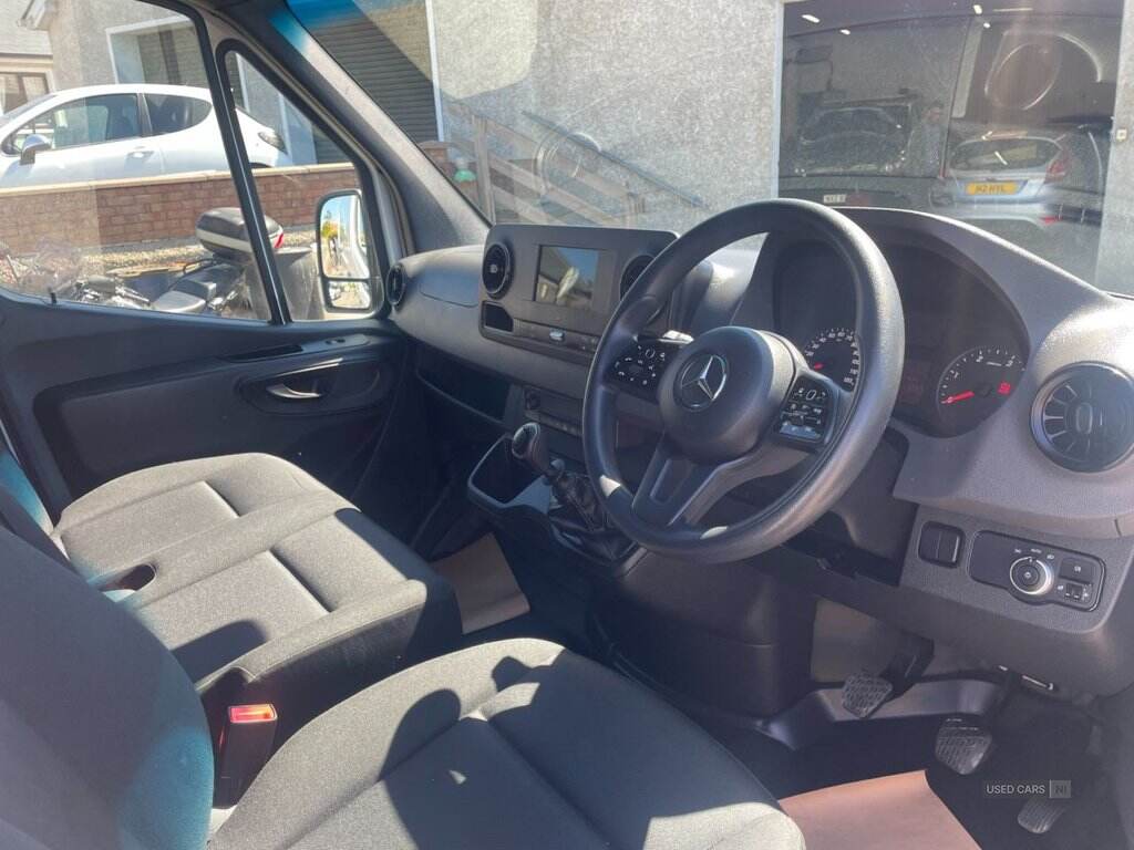 Jul 2022 Mercedes-Benz Sprinter 3.5t H2 Progressive Van