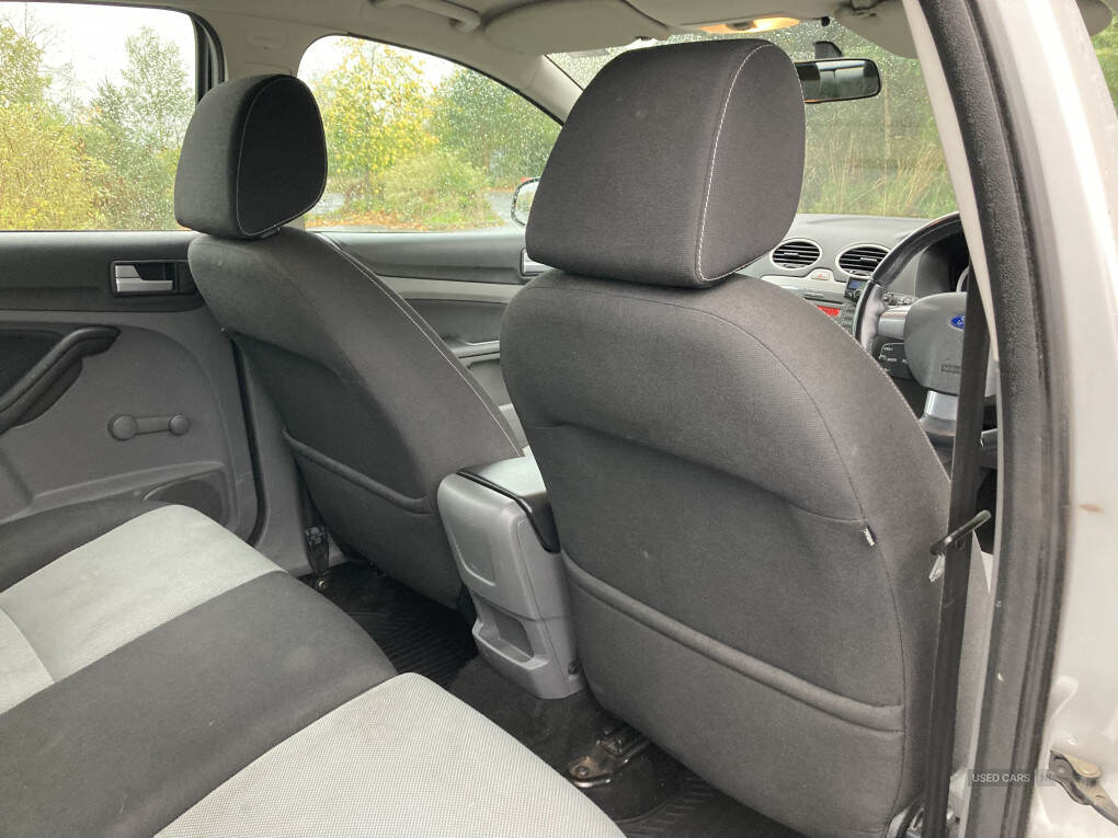 Feb 2010 Ford Focus 1.6 TDCi Zetec 5dr [110] [DPF]