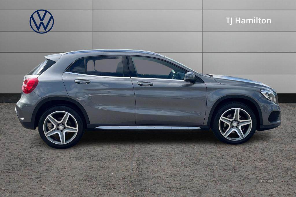 Jun 2017 Mercedes-Benz GLA-Class GLA 220d 4Matic AMG Line 5dr Auto [Premium]