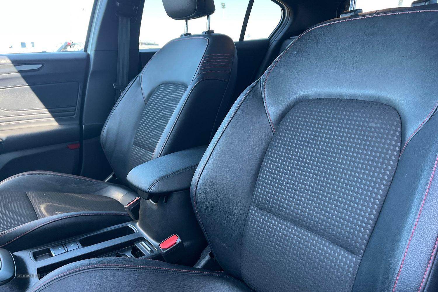 Nov 2021 Ford Focus 1.0 EcoBoost Hybrid mHEV 125 ST-Line X Edition 5dr