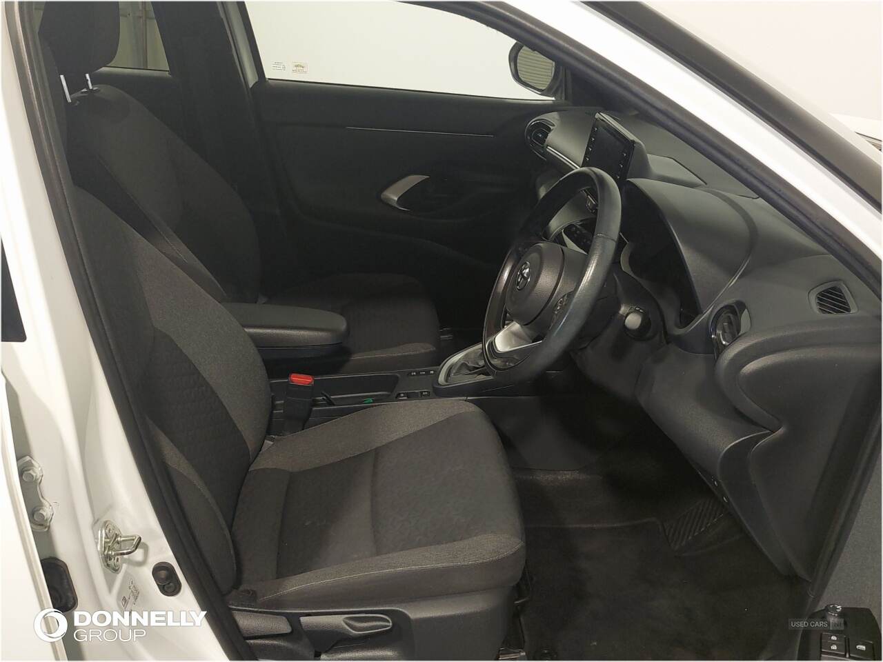 Jan 2022 Toyota Yaris Cross 1.5 Hybrid Design 5dr CVT