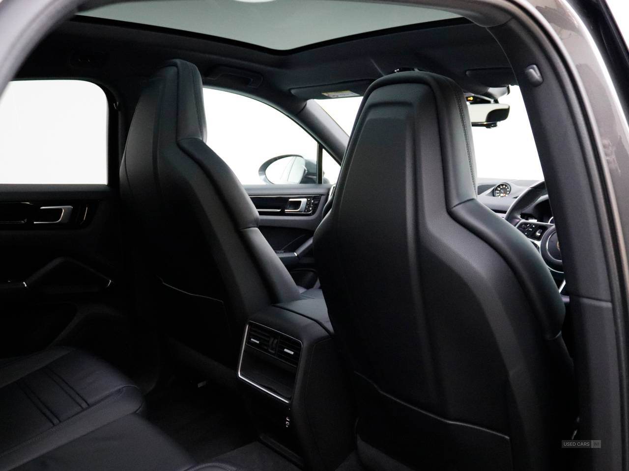 2021 Porsche Cayenne 5dr Tiptronic S