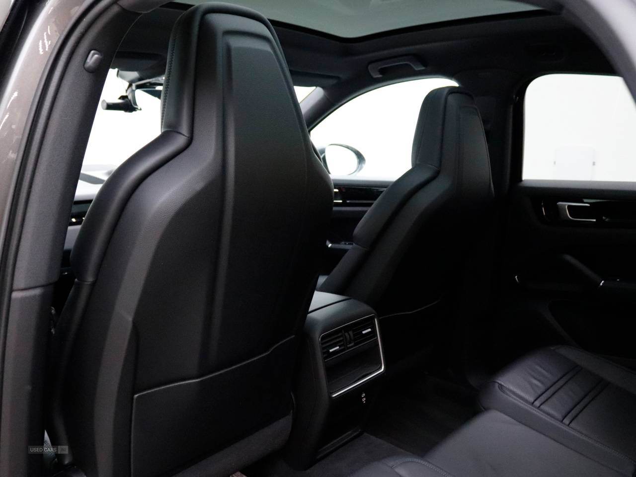2021 Porsche Cayenne 5dr Tiptronic S