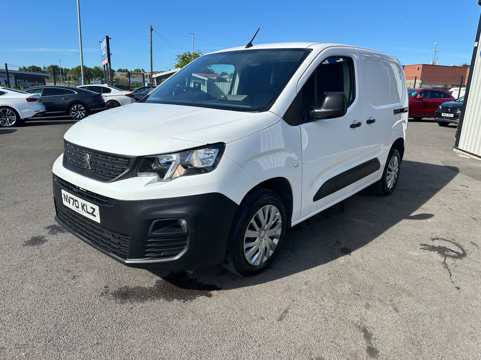 Jan 2021 Peugeot Partner 1000 1.5 BlueHDi 100 Professional Van