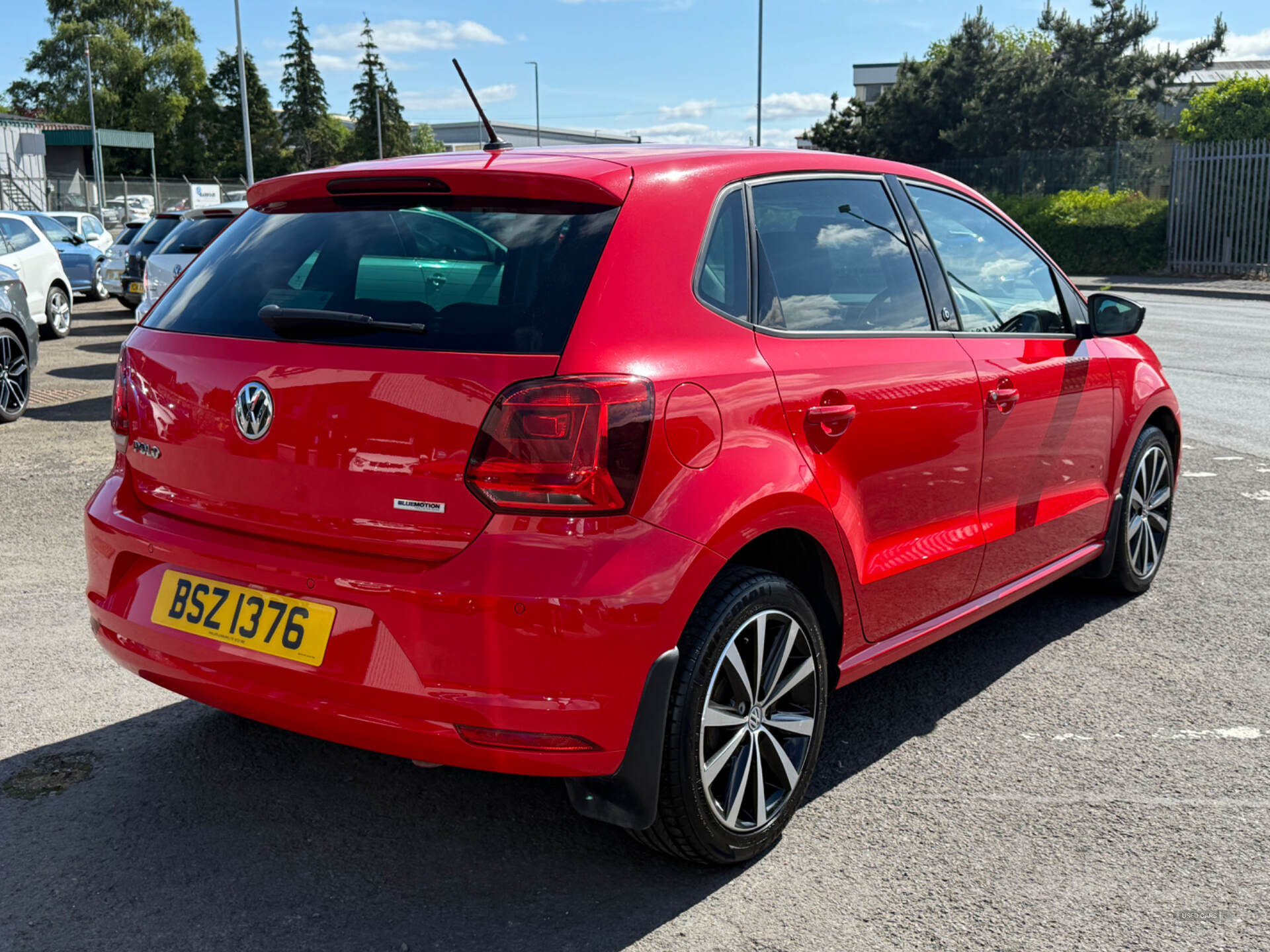 Volkswagen Polo HATCHBACK in Down