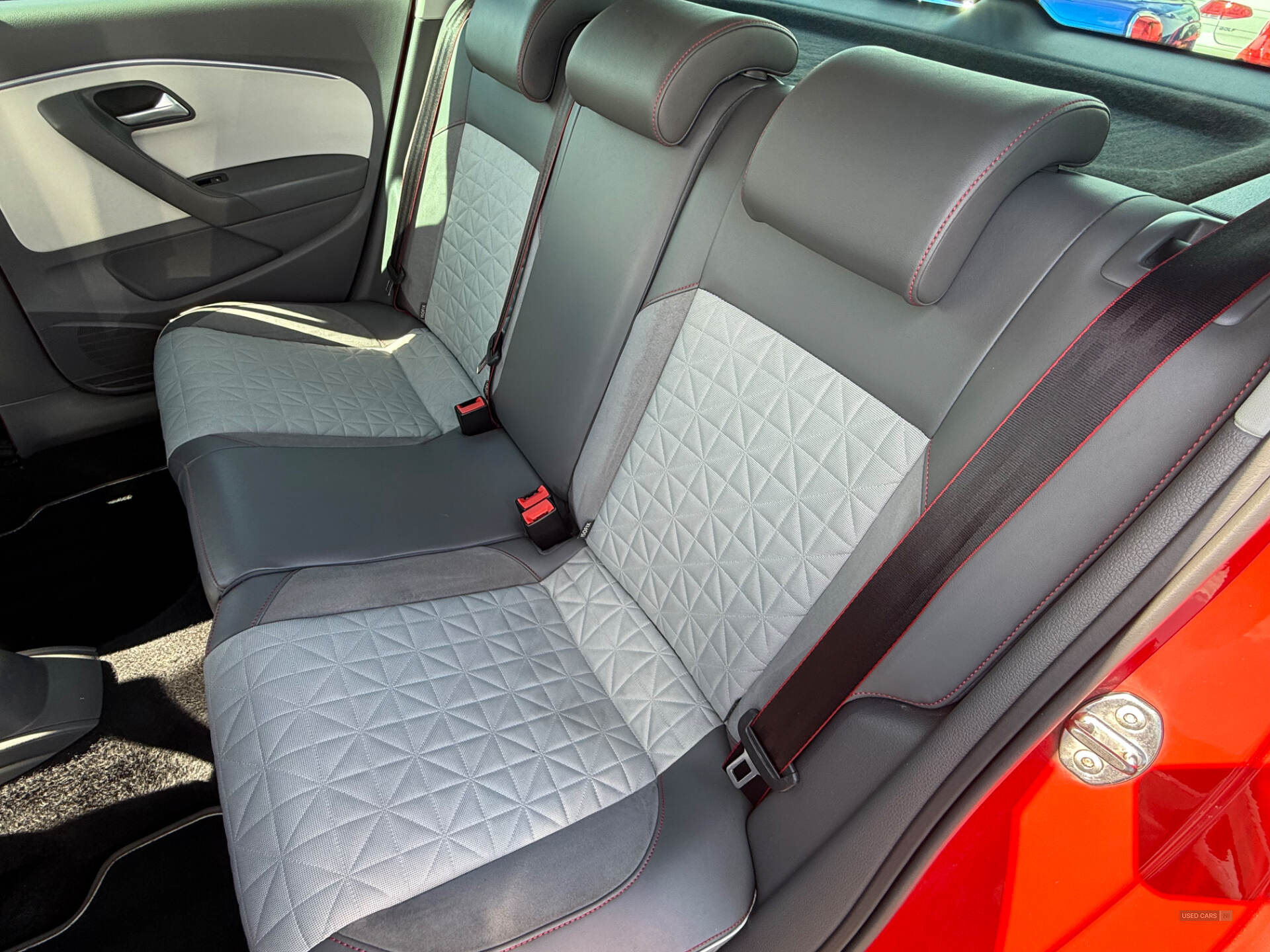 Volkswagen Polo HATCHBACK in Down