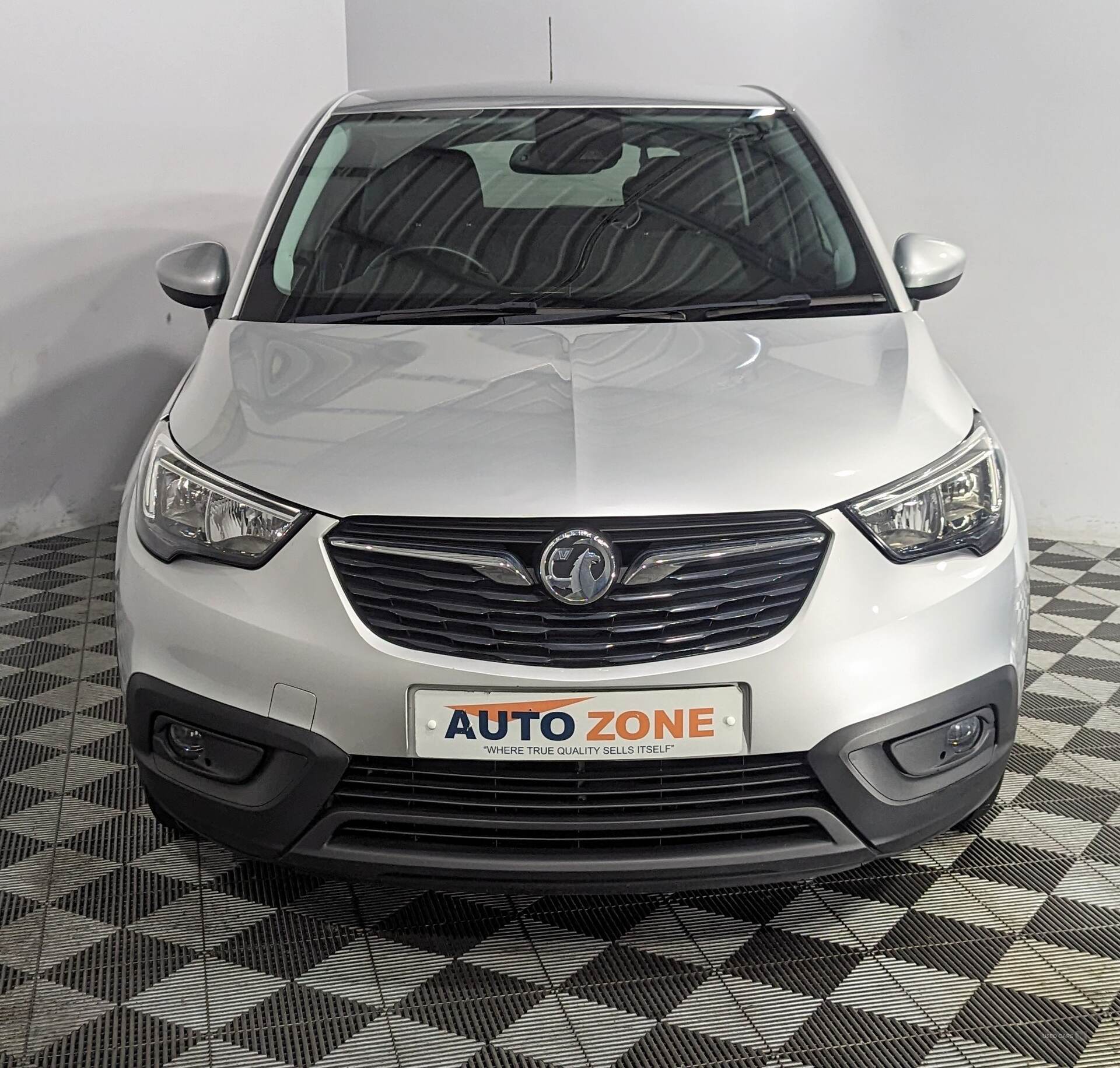 Mar 2018 Vauxhall Crossland X 1.6 Turbo D ecoTec SE Nav 5dr [Start Stop]