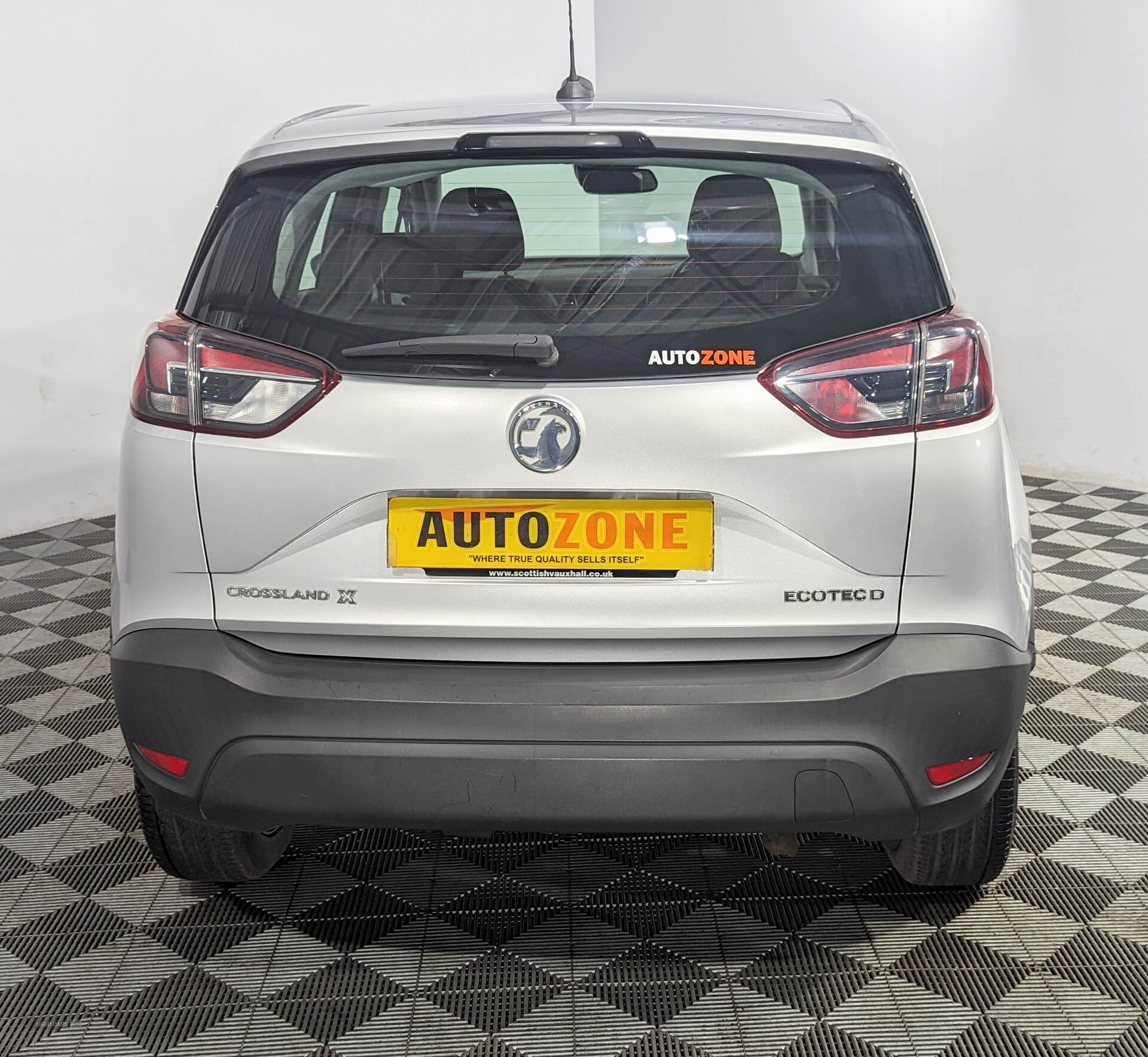 Mar 2018 Vauxhall Crossland X 1.6 Turbo D ecoTec SE Nav 5dr [Start Stop]