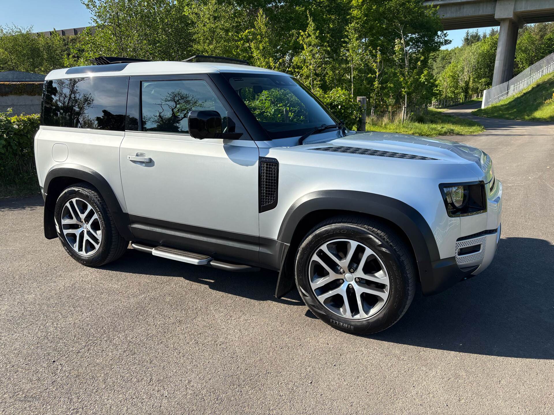 May 2021 Land Rover Defender 3.0 D250 First Edition 90 3dr Auto [6 Seat]