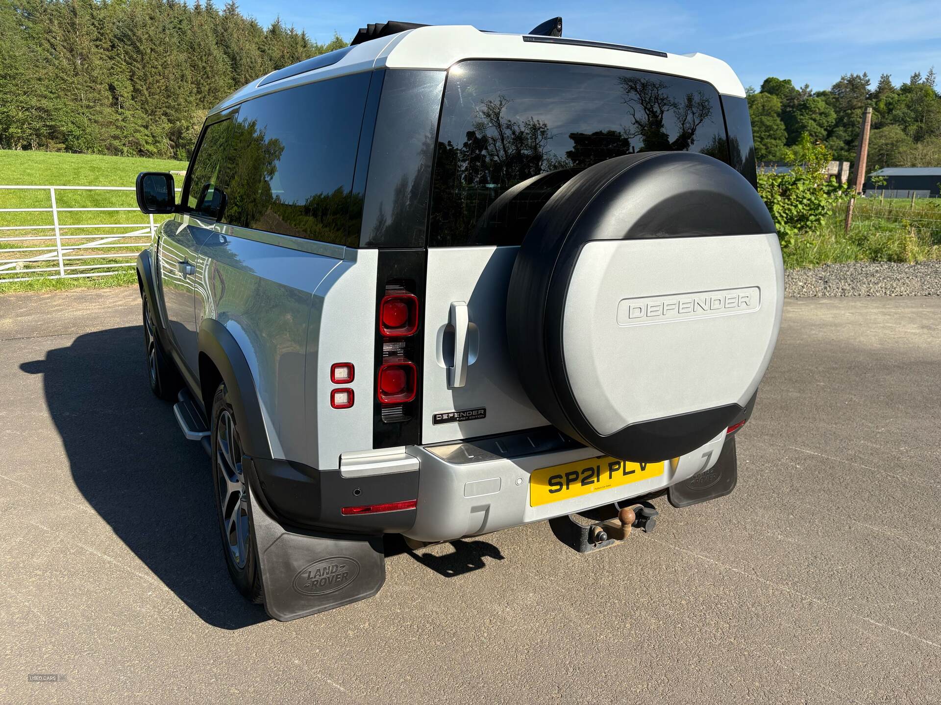 May 2021 Land Rover Defender 3.0 D250 First Edition 90 3dr Auto [6 Seat]