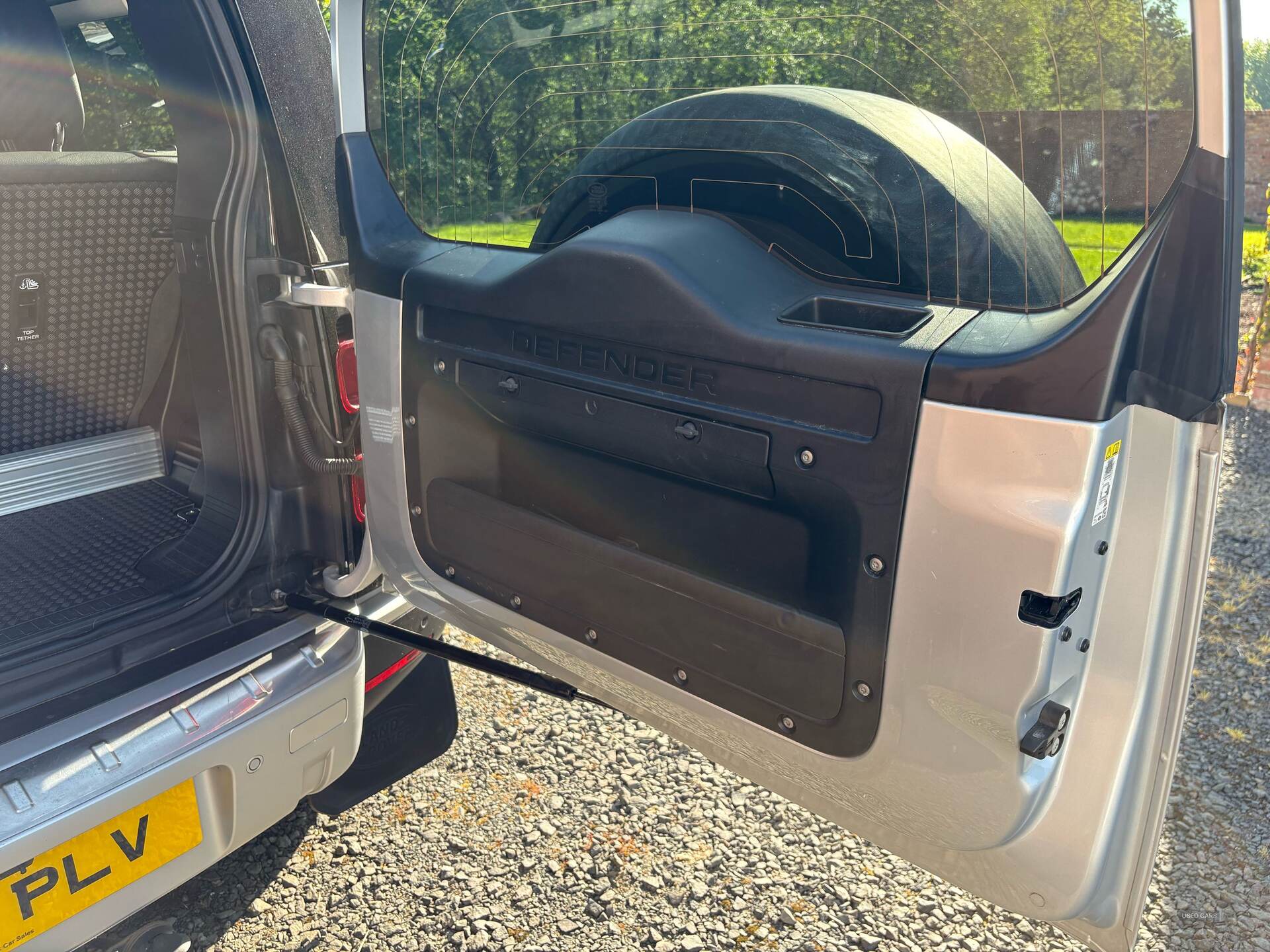 May 2021 Land Rover Defender 3.0 D250 First Edition 90 3dr Auto [6 Seat]