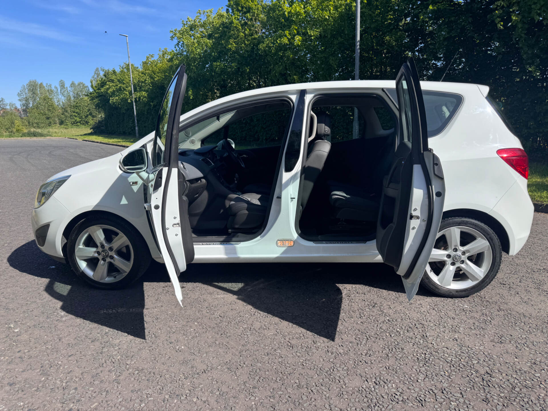 Sep 2013 Vauxhall Meriva 1.4i 16V Tech Line 5dr