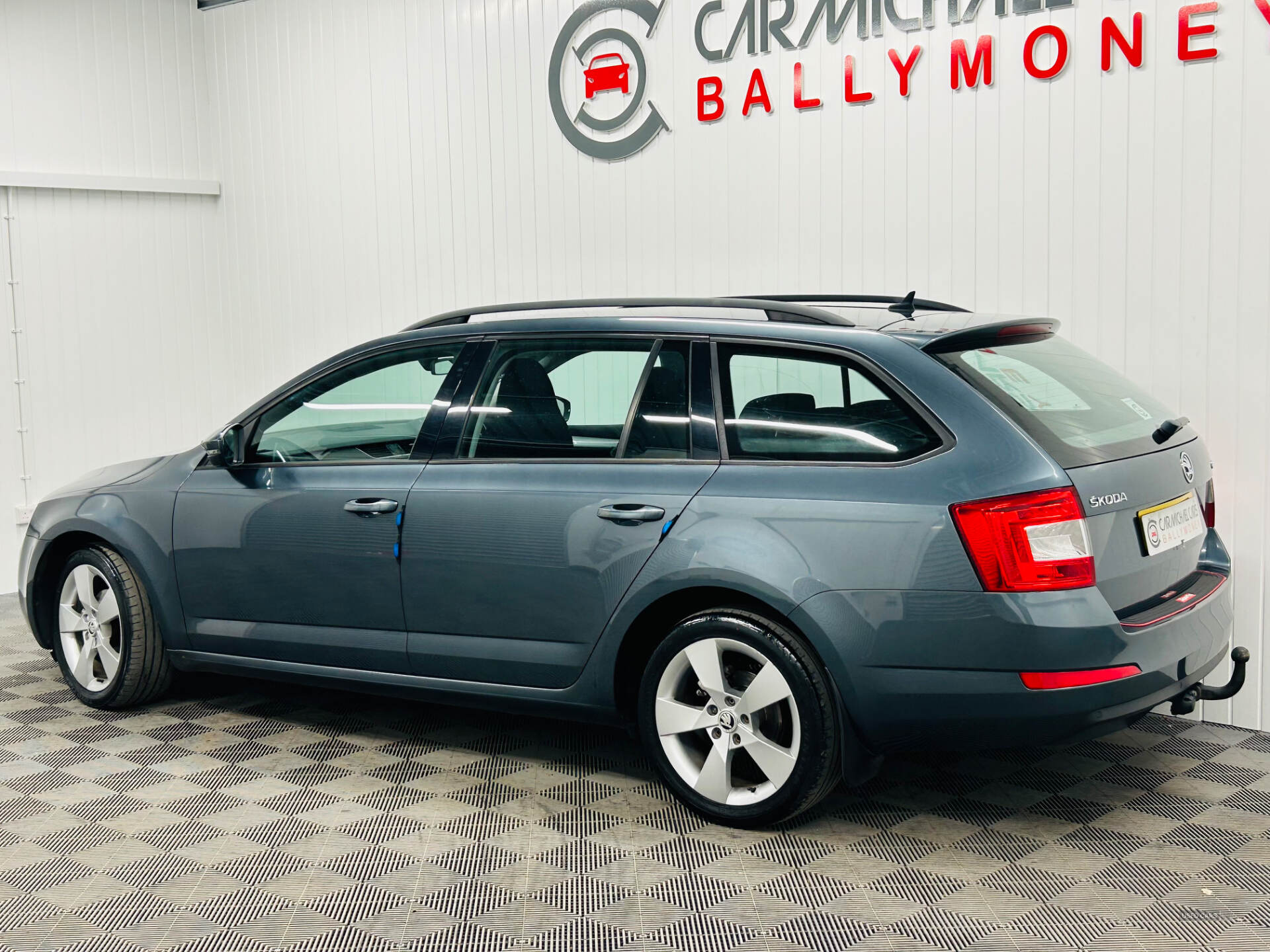 Skoda Octavia DIESEL ESTATE in Antrim