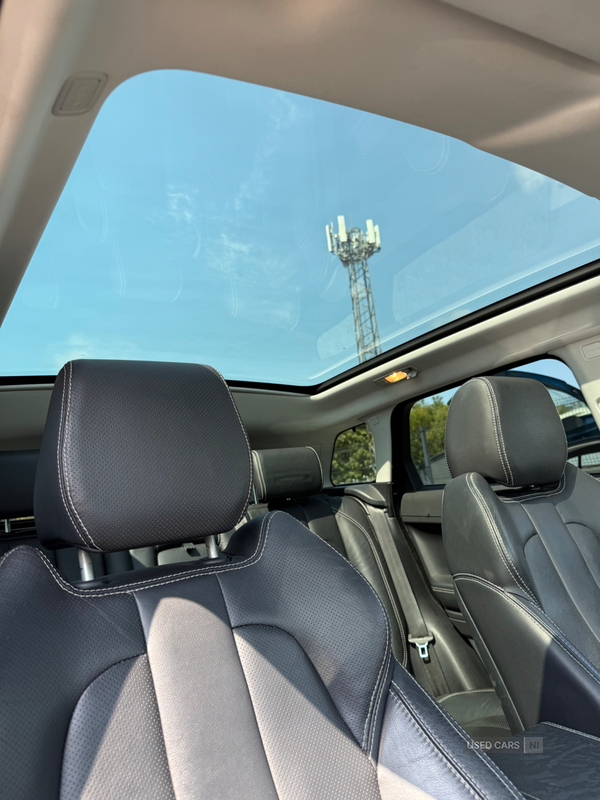 Land Rover Range Rover Evoque DIESEL HATCHBACK in Down