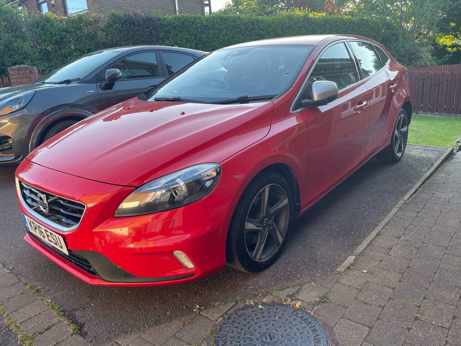 Mar 2016 Volvo V40 D2 [120] R DESIGN Lux Nav 5dr