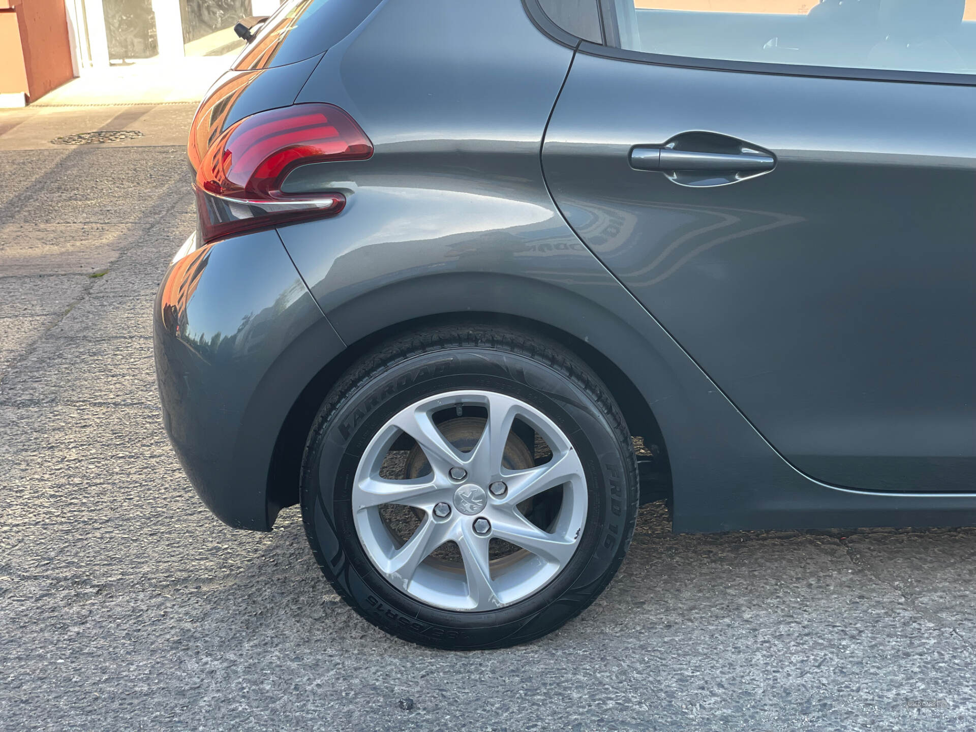 Sep 2017 Peugeot 208 1.2 PureTech 82 Active 5dr
