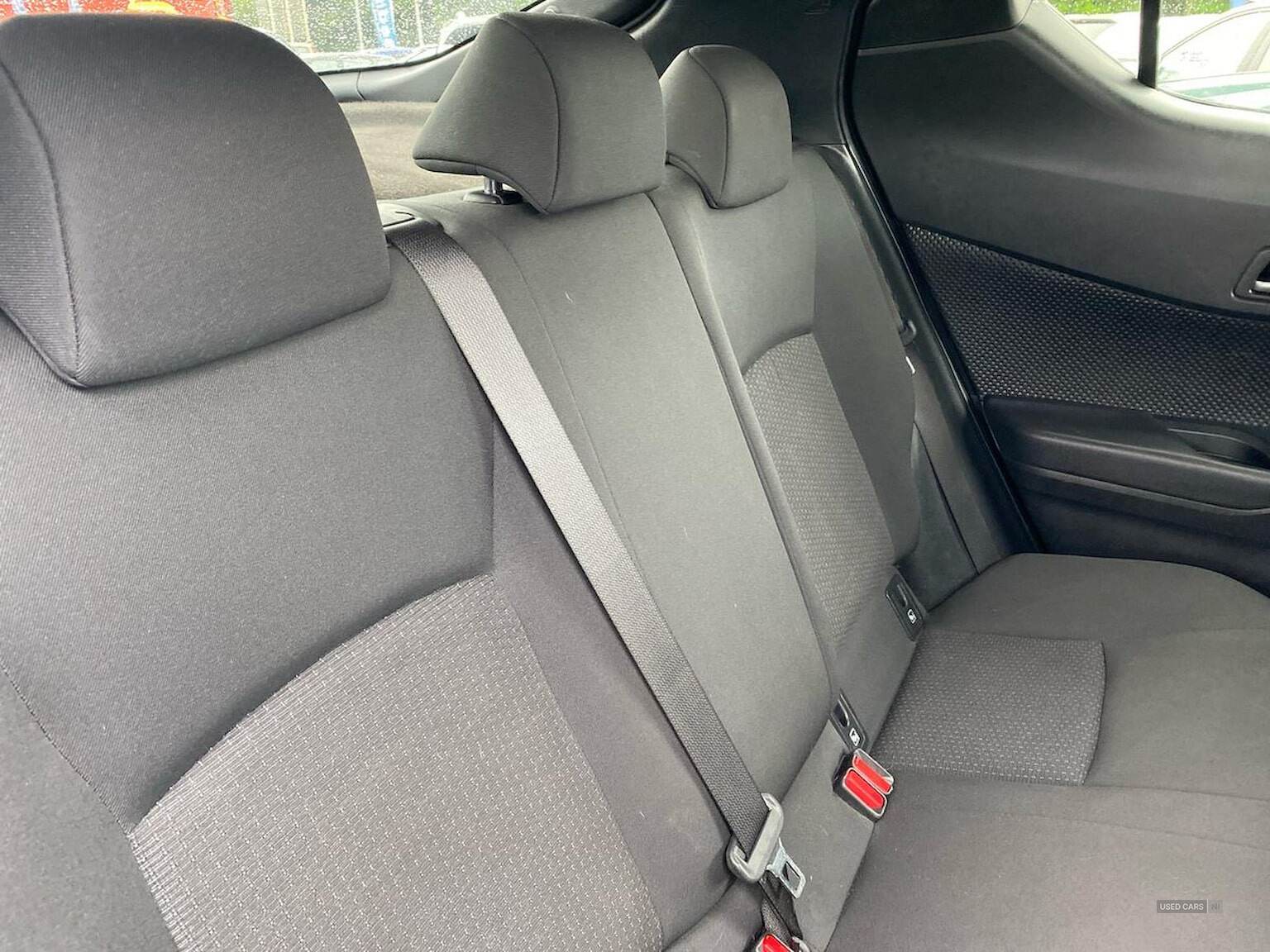 Sep 2018 Toyota C-HR 1.8 Hybrid Dynamic 5Dr Cvt