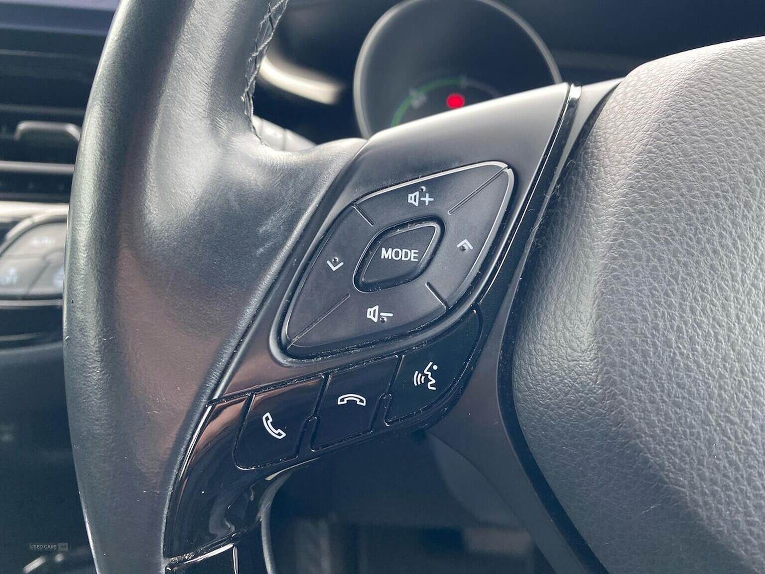 Sep 2018 Toyota C-HR 1.8 Hybrid Dynamic 5Dr Cvt