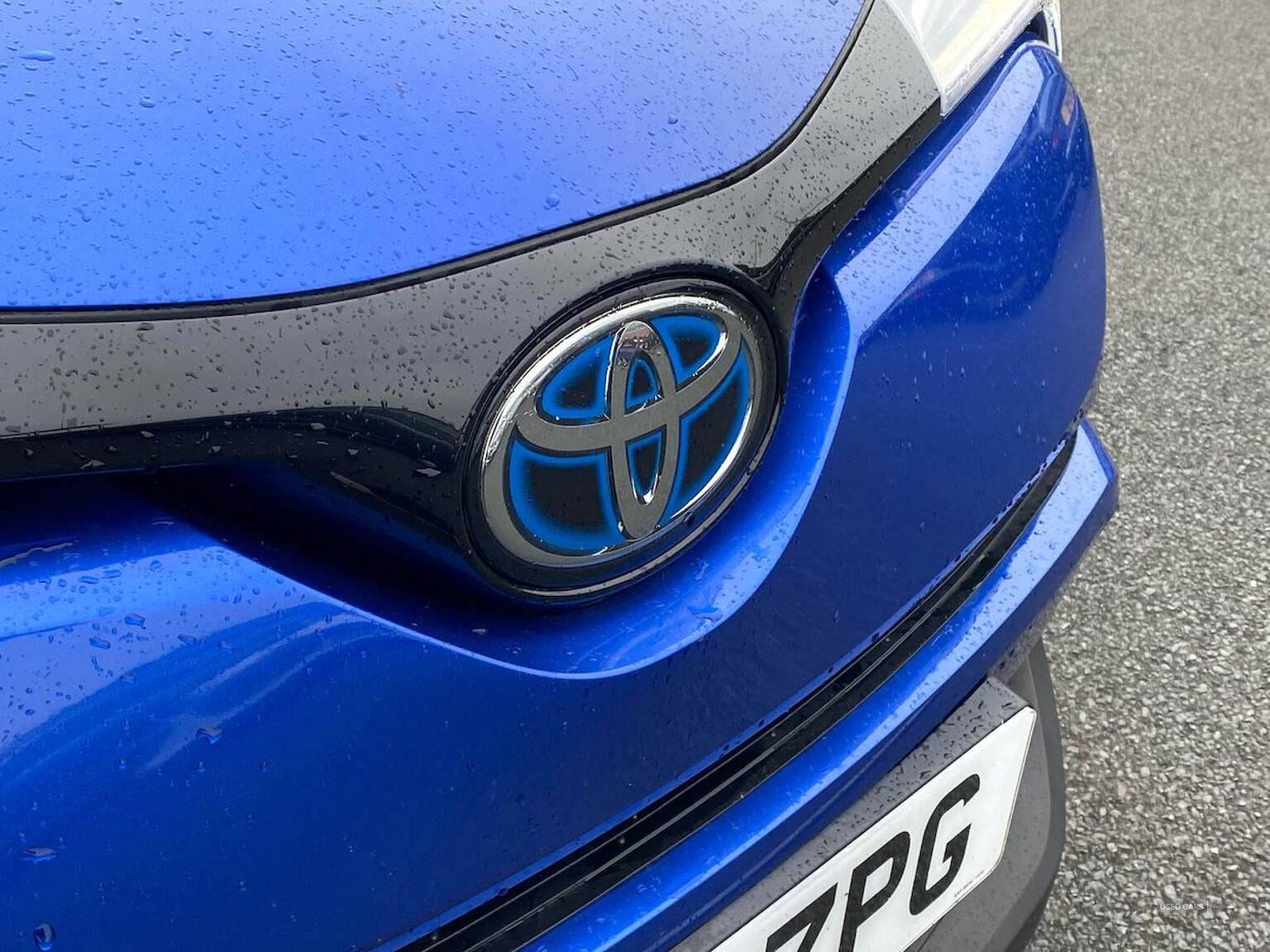 Sep 2018 Toyota C-HR 1.8 Hybrid Dynamic 5Dr Cvt