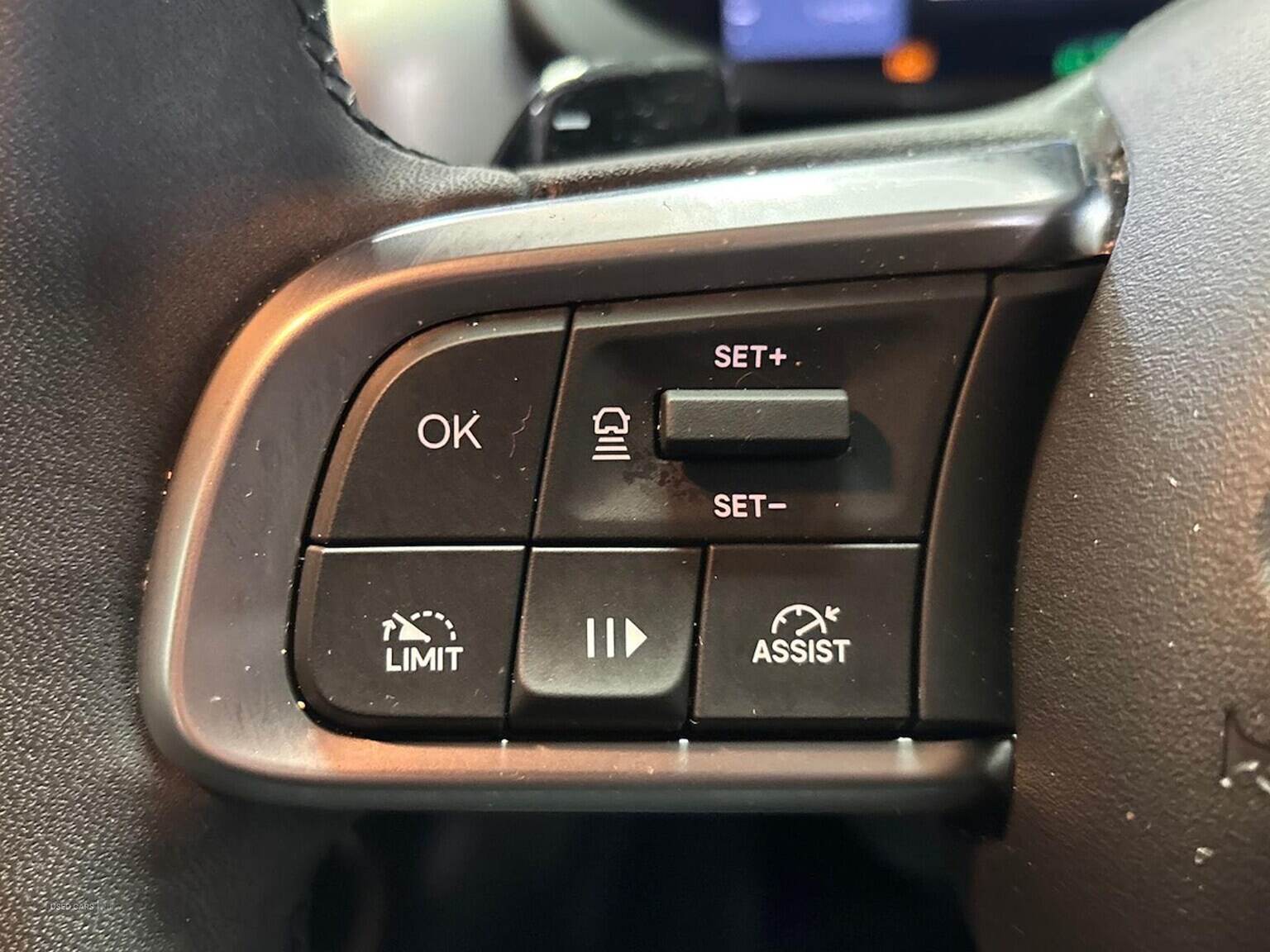 Oct 2024 Jeep Avenger 1.2 E-Hybrid Summit 5Dr Dct