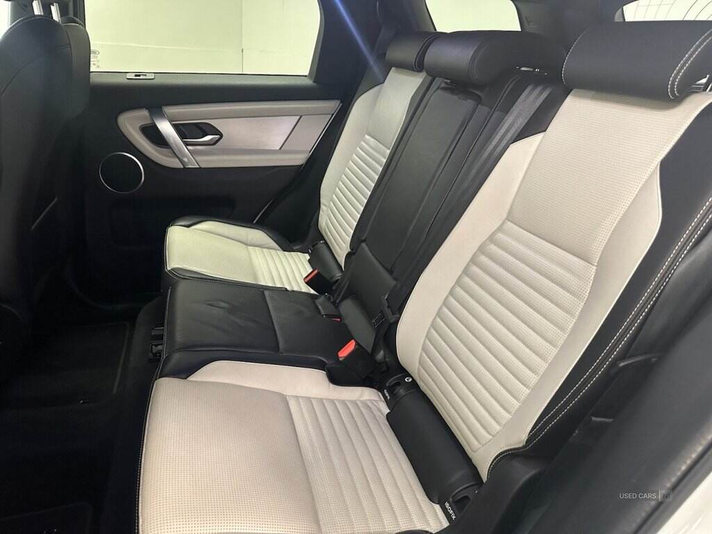 Mar 2021 Land Rover Discovery Sport 2.0 D200 R-Dynamic S Plus 5dr Auto [5 Seat]