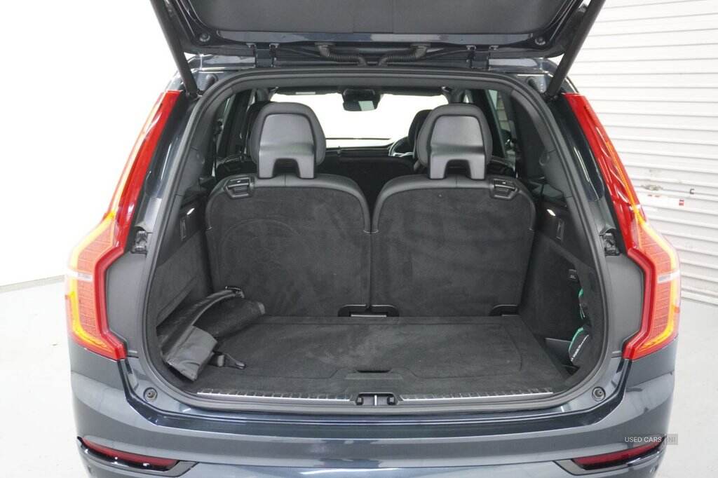 Apr 2021 Volvo XC90 2.0 B5D [235] R DESIGN 5dr AWD Geartronic
