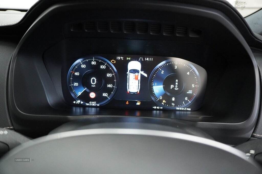 Apr 2021 Volvo XC90 2.0 B5D [235] R DESIGN 5dr AWD Geartronic