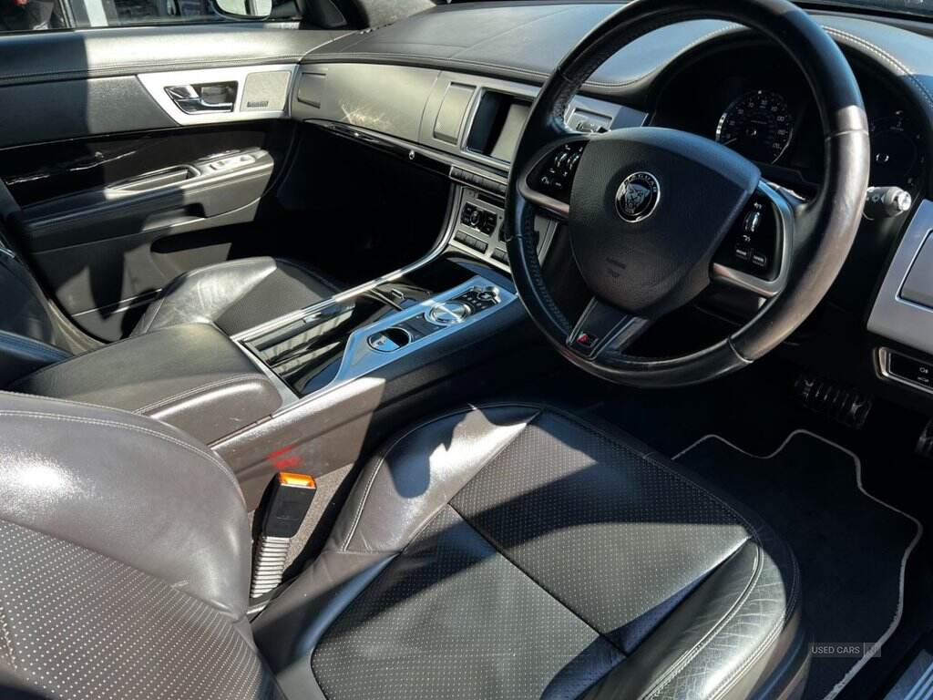 Jan 2015 Jaguar XF 3.0d V6 S Portfolio 4dr Auto [Start Stop]