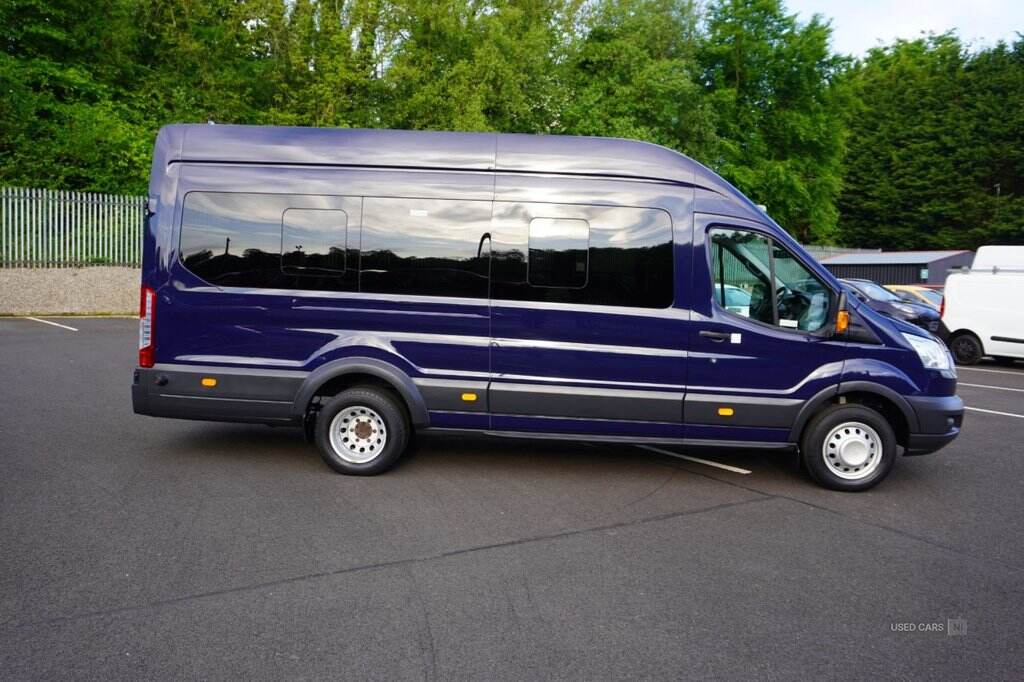 Oct 2018 Ford Transit 2.2 TDCi 125ps H3 18 Seater Trend