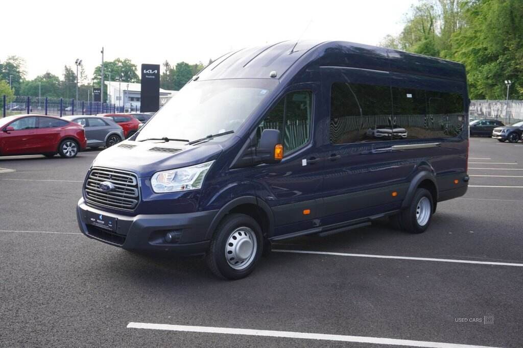 Oct 2018 Ford Transit 2.2 TDCi 125ps H3 18 Seater Trend