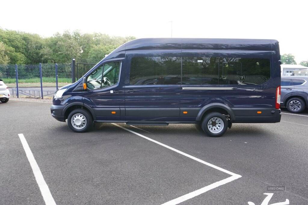 Oct 2018 Ford Transit 2.2 TDCi 125ps H3 18 Seater Trend