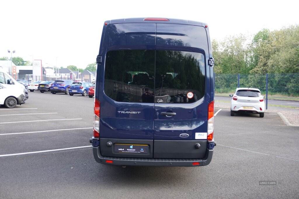 Oct 2018 Ford Transit 2.2 TDCi 125ps H3 18 Seater Trend