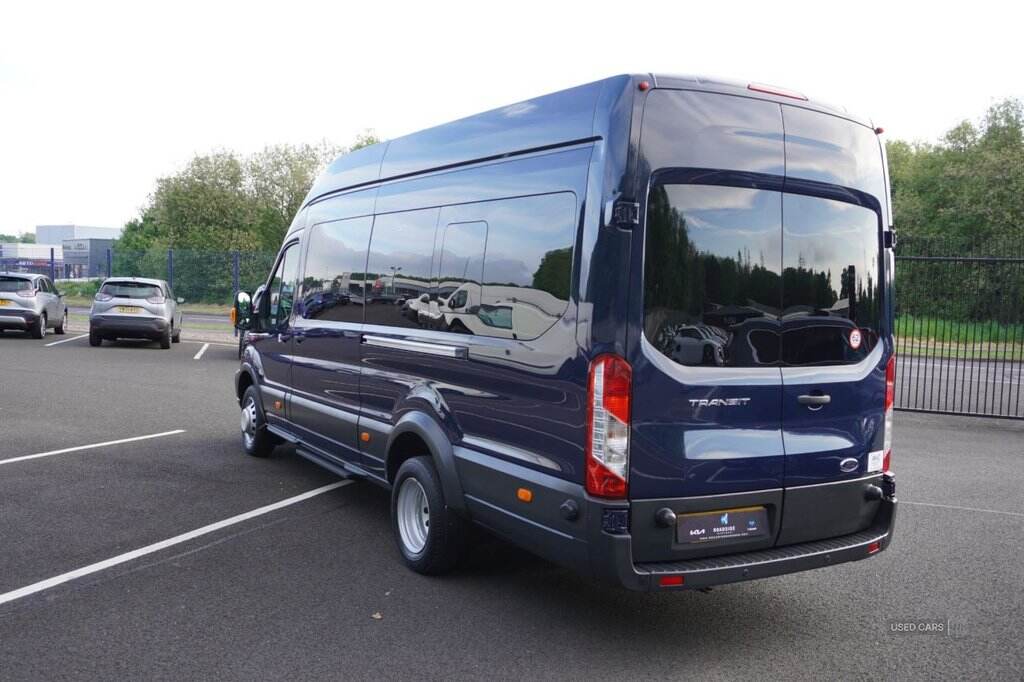Oct 2018 Ford Transit 2.2 TDCi 125ps H3 18 Seater Trend