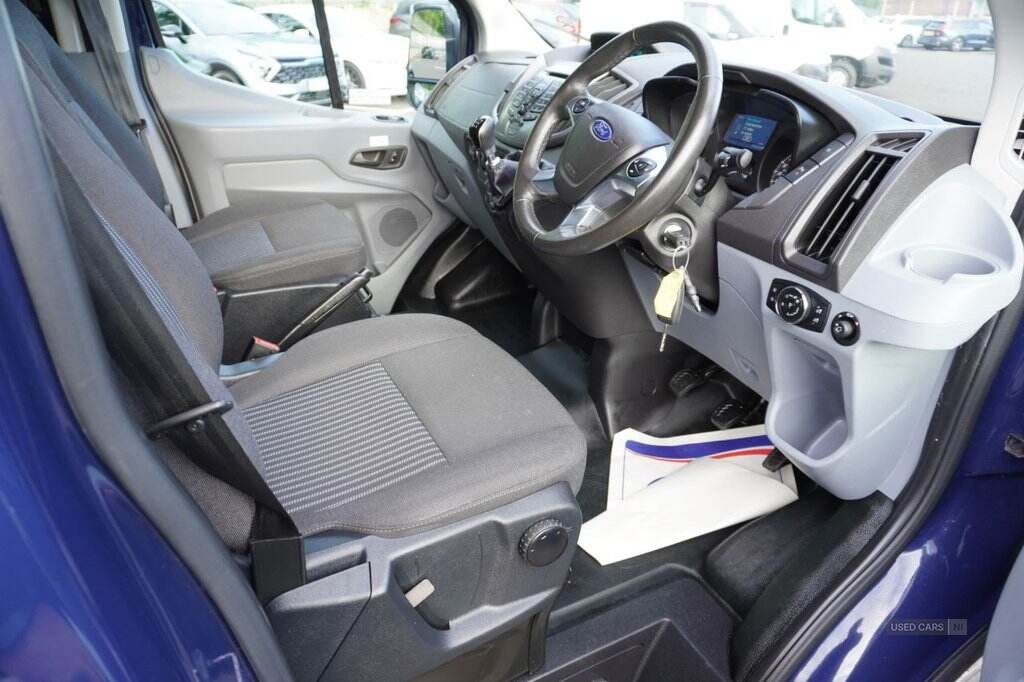 Oct 2018 Ford Transit 2.2 TDCi 125ps H3 18 Seater Trend