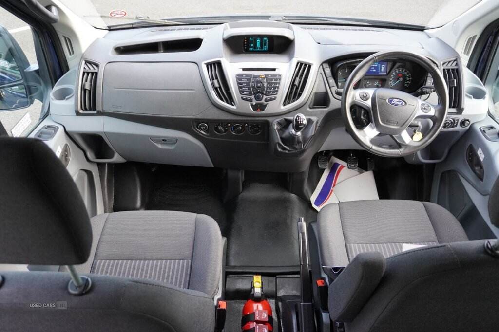 Oct 2018 Ford Transit 2.2 TDCi 125ps H3 18 Seater Trend