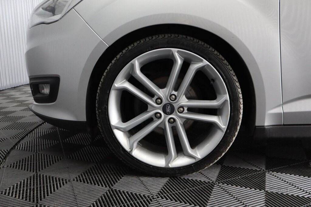 Apr 2017 Ford C-max 1.5 TDCi Zetec ECOnetic 5dr