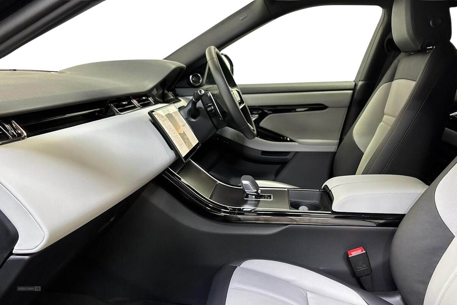 Jan 2025 Land Rover Range Rover Evoque 2.0 D200 Edition 5Dr Auto