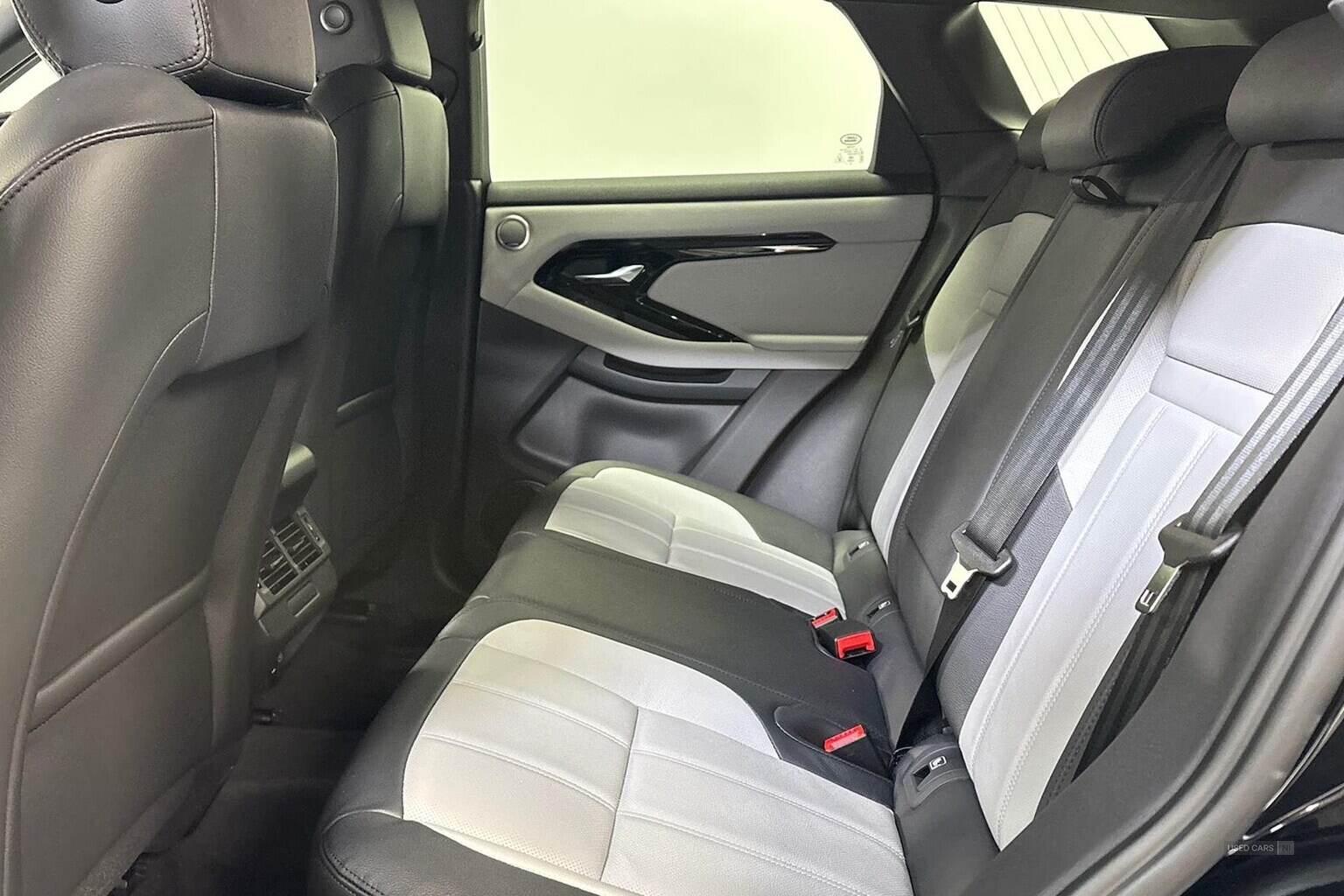 Jan 2025 Land Rover Range Rover Evoque 2.0 D200 Edition 5Dr Auto